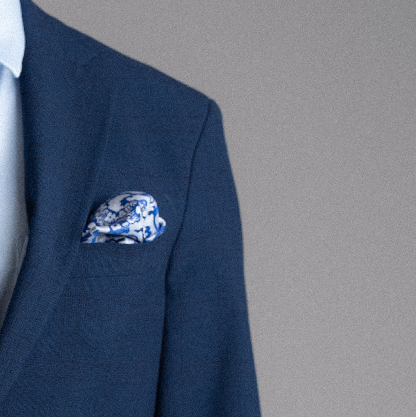 THE QING HUA CI POCKET SQUARE