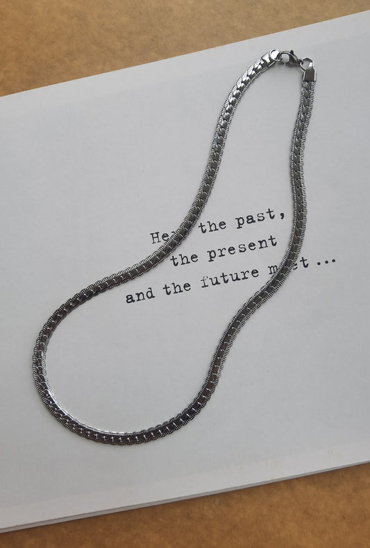 THE LEE NECKLACE