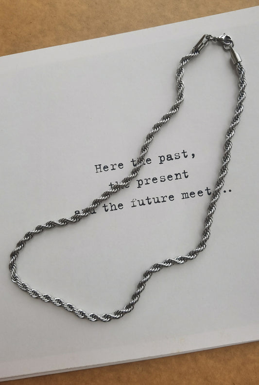 THE SEYMOUR NECKLACE