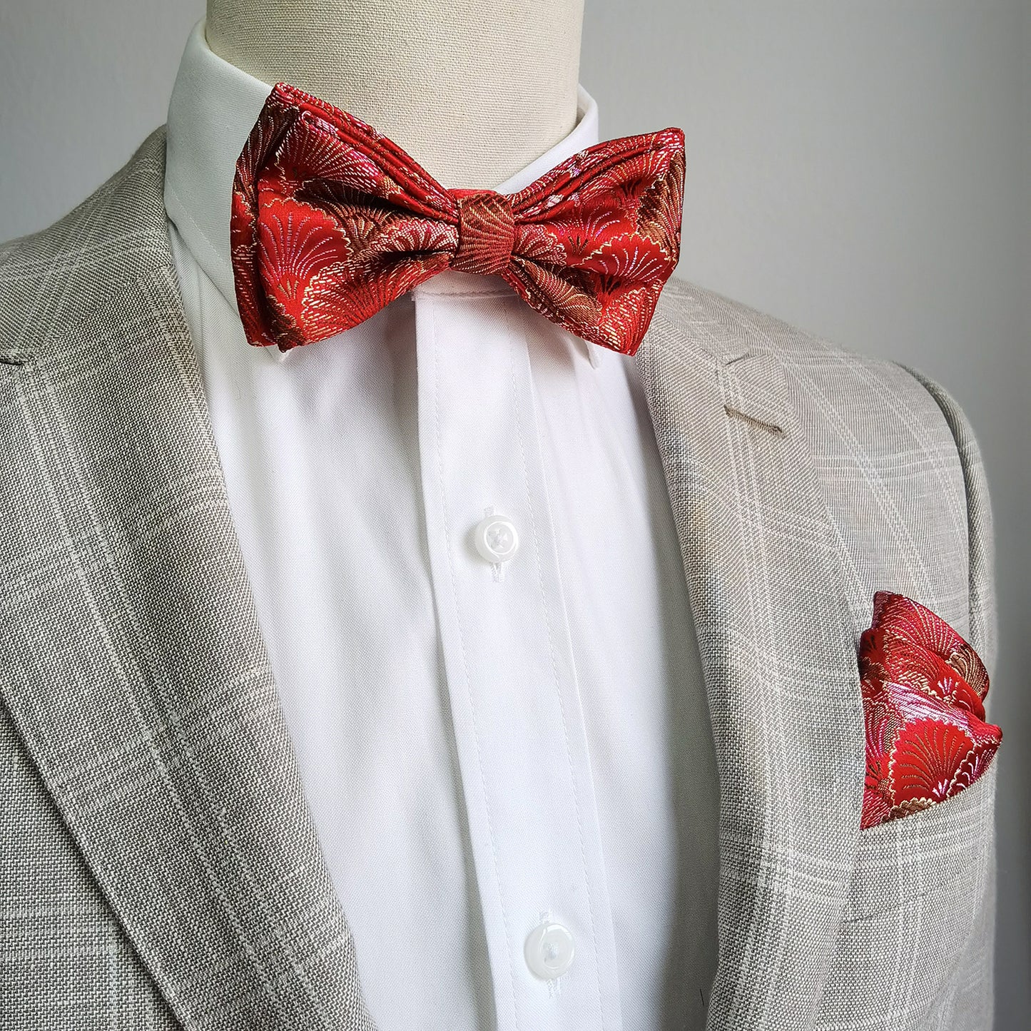 THE YU LIN R BOWTIE