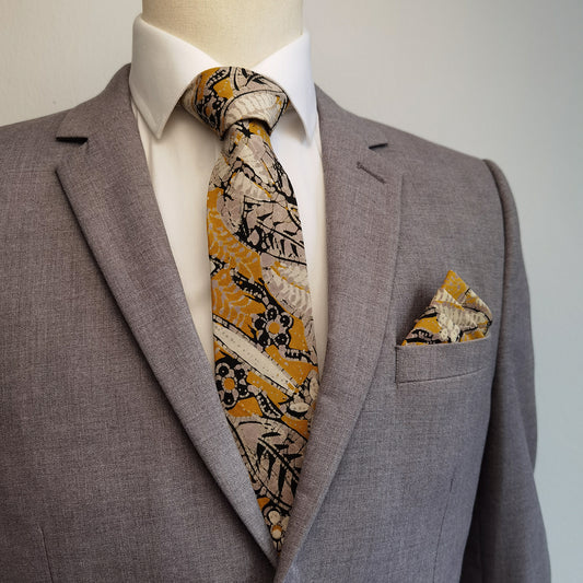 THE YUSRI Y TIE