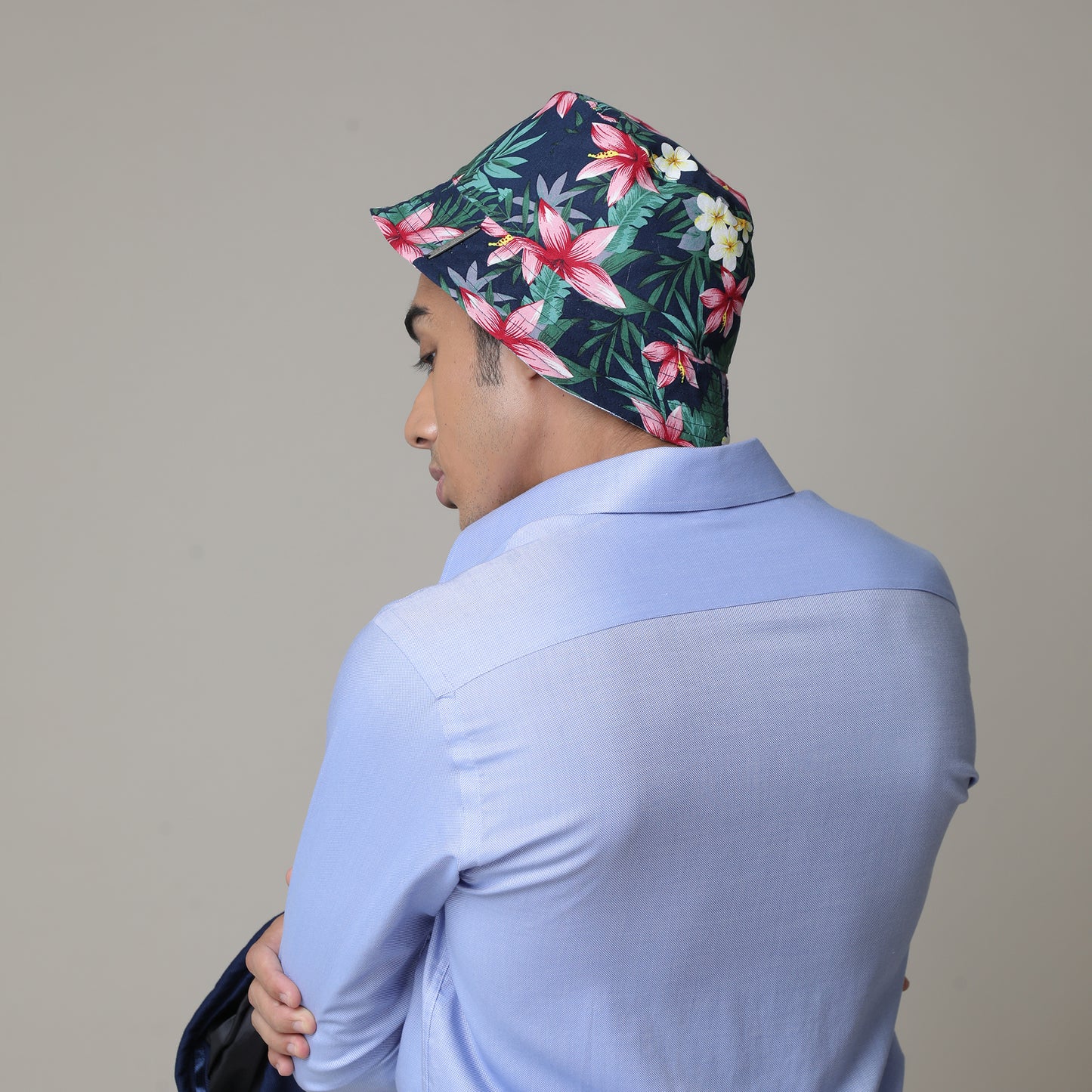 KEW N X NAMI S BUCKET HAT