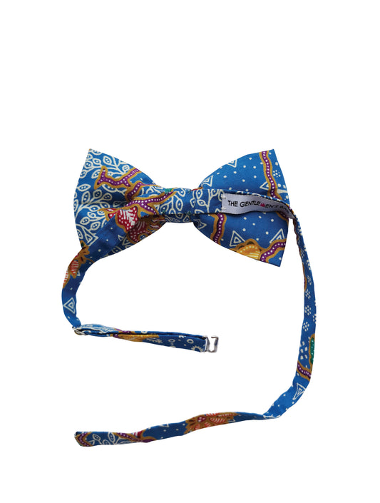 THE ARYAN BOWTIE