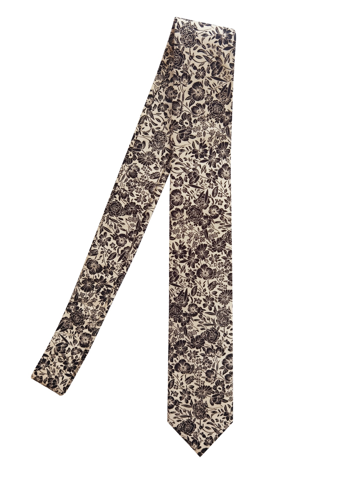 THE KNIGHTSHAYES TIE