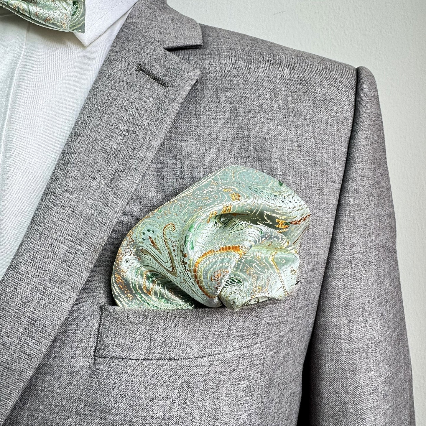 THE PAIS MO POCKET SQUARE